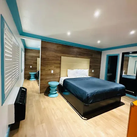 Casa Blanca Inn & Suites Whittier